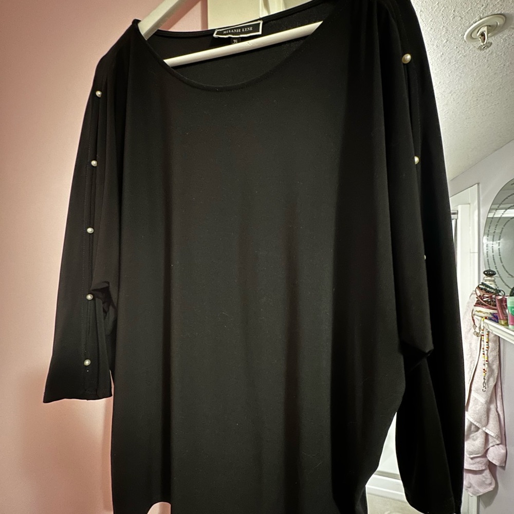 Black  3/4 Sleeve Blouse